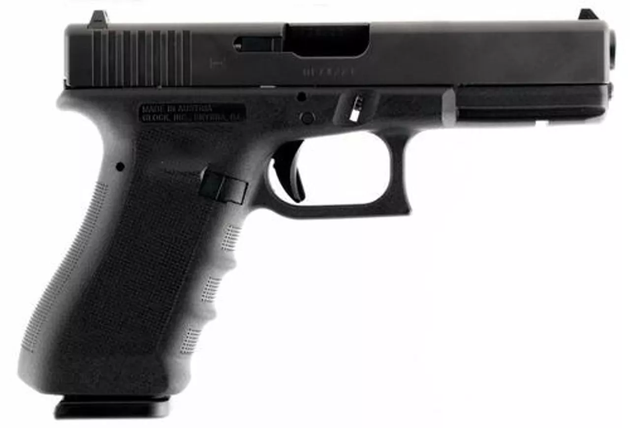 Glock G17 G3 RTF 9mm, 4.48″, 17rd, FS, Black