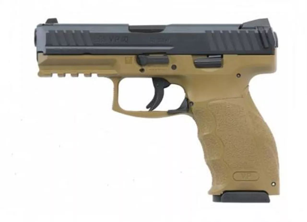 HK VP40, .40 S&W, 4.09″. (2) 10rd Mags, Flat Dark Earth Frame