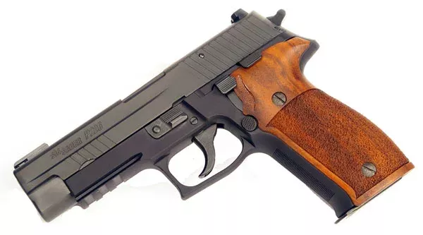 Sig Sauer P226R Special Configuration 40S&W, SigLite Night Sights, DA/SA