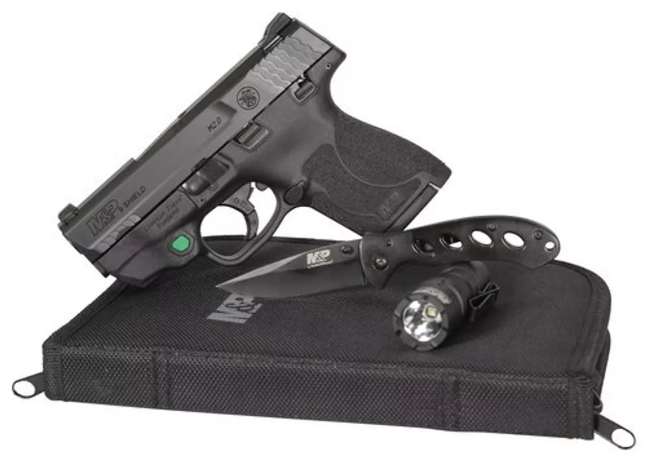 Smith & Wesson M&P Shield M2.0, 9mm, 3.1″, 8rd, Includes Everday Carry Kit, Black