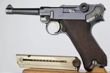 SOLD - 1916 DWM Luger (2133c - 26551)