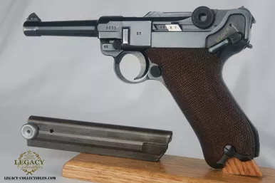 SOLD - 1940 '42' Mauser Luger - Matching Magazine