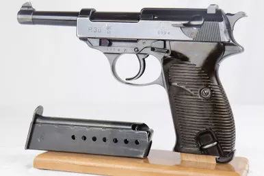 SOLD - 1941 Walther P.38 - Matching Magazine (699e - 09120)