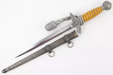 SOLD - 2nd Model Luftwaffe Dagger with Portepee (040623-23)