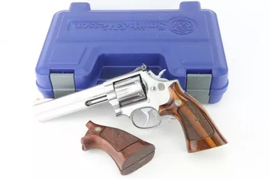 SOLD - ANIB 6" S&W Model 686-1 Revolver