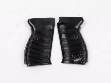 SOLD - Late WW2 P.38 Grips (080217-4)