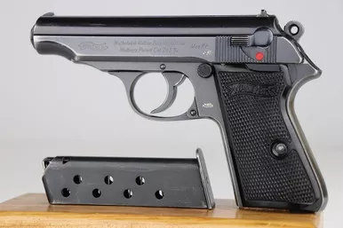 SOLD - Luftwaffe Walther PP - Matching Magazine