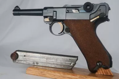 SOLD - Minty 1920 Commercial DWM Luger (4085 - 05748)