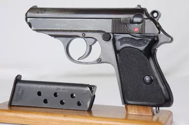 SOLD - SS Walther PPK - Matching Magazine (402740k - 11723)
