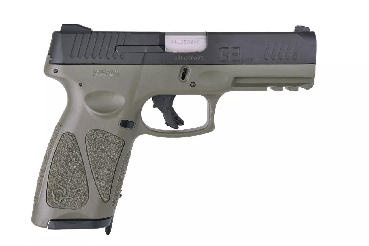 Taurus G3 Full Size, 9mm, 4″ Barrel, Polymer Frame, Black/OD Green, 2 Magazines, 1-15rd & 1-17rd